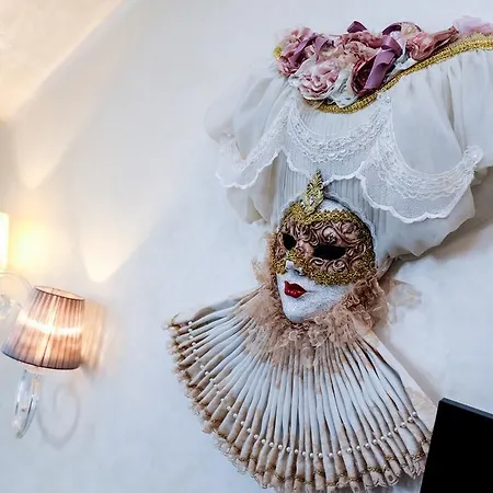 Myo Mysterius Hotel