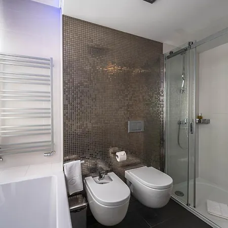 Mysterius Old Town מלון 4*