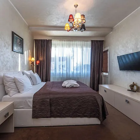 Mysterius Old Town Hotel