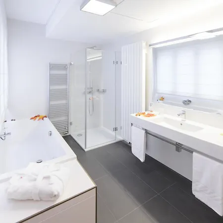 Residence Mysterius Old Town Hotell