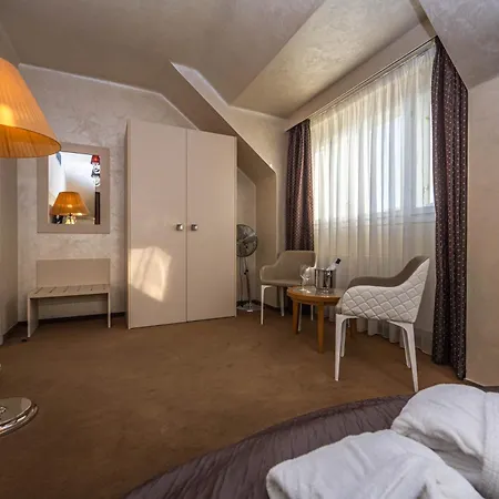 Residence Mysterius Old Town Hotell Prag